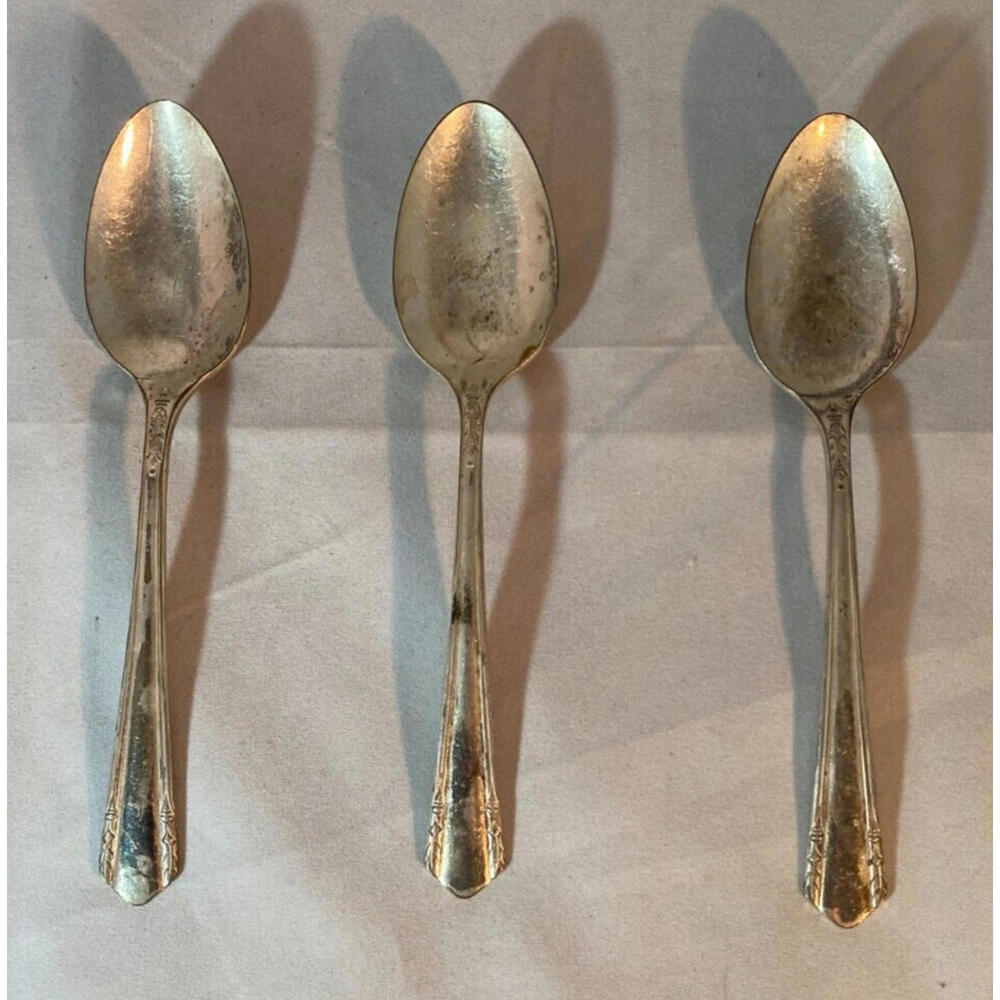 WM. A ROGERS A1 PLUS ONEIDA LTD Silverplated  Spoons - Set Of 3